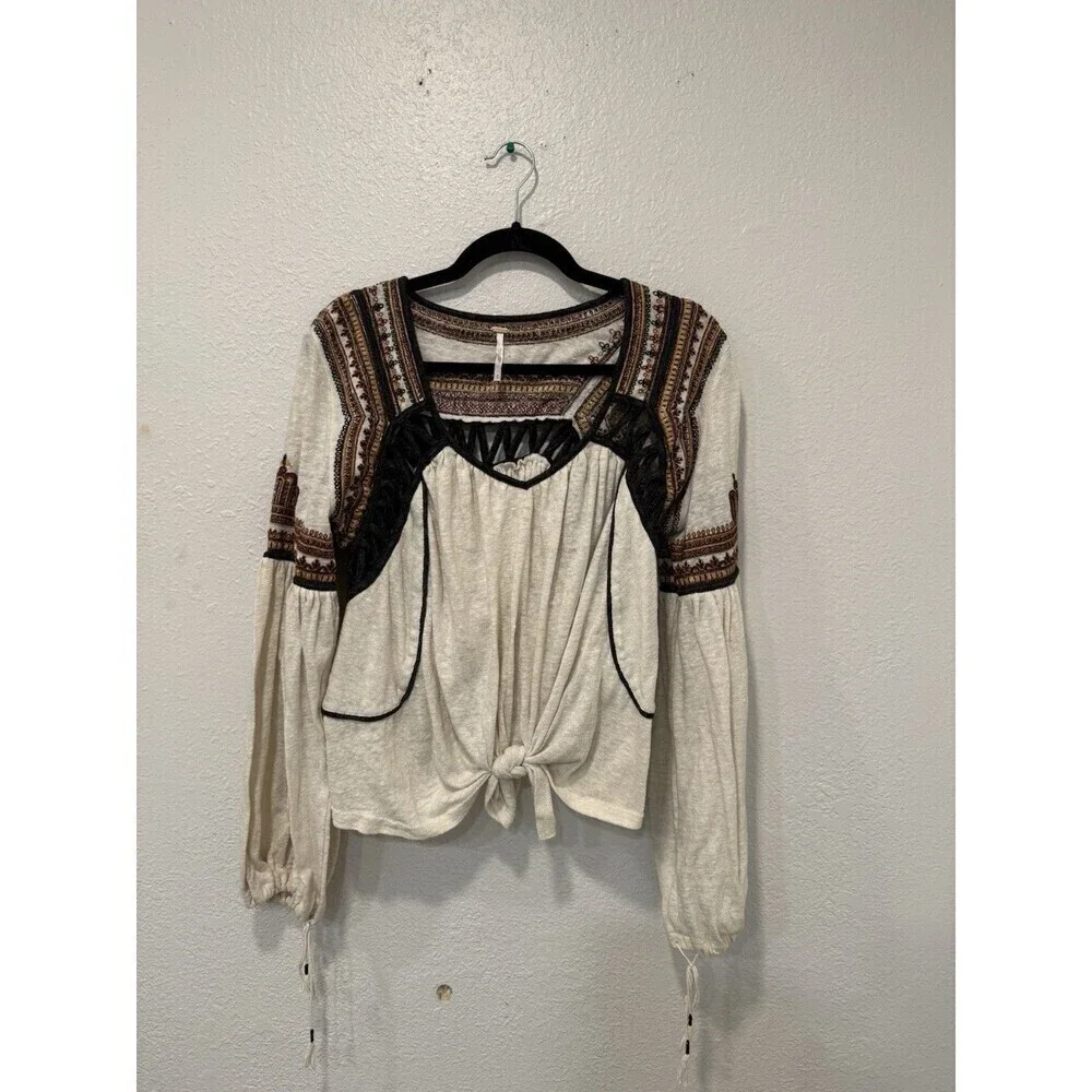 Free People Embroidered Bell Sleeve Slit Back Snow Kisses Size Medium Beige
